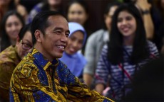 混迷、インドネシア大統領選