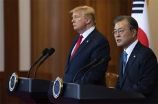 米韓同盟揺らす文政権の頑迷