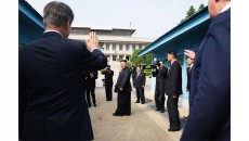挑発する北朝鮮と米軍の動き