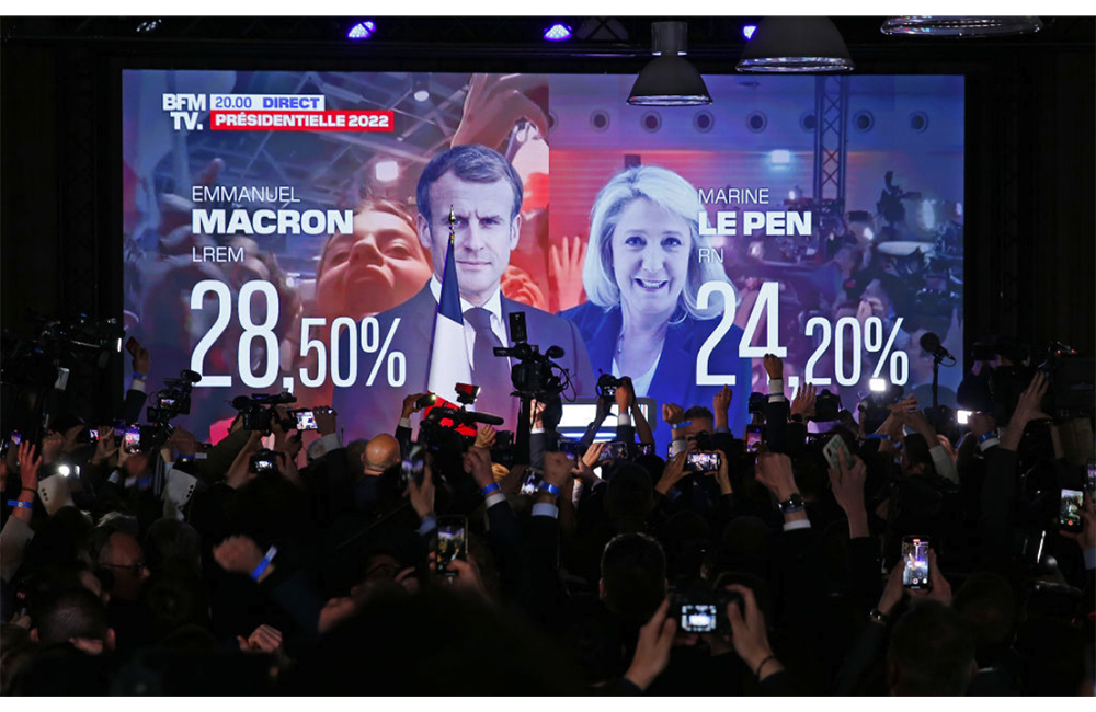 仏大統領選、危惧される「大衆迎合」