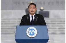 韓国地方選で与党圧勝、李在明、文在寅の運命は？