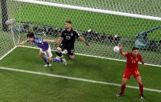 ホークアイにVAR…新テクノロジーが世界サッカーの勢力図を変えるのか　日本代表躍進とともに考える