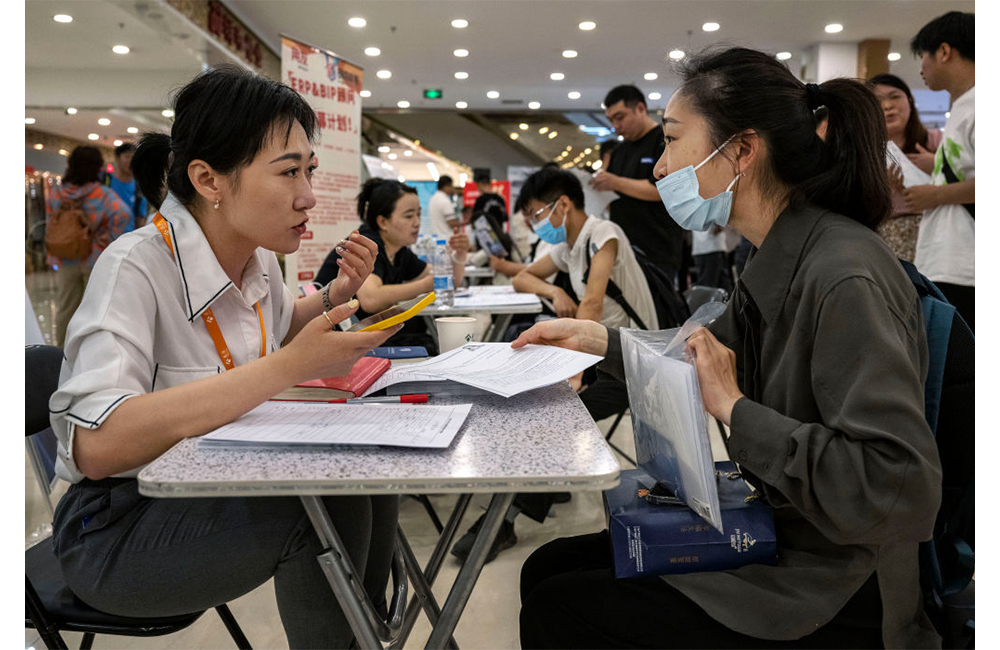 中国の若者失業率　過去最高