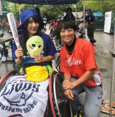 【エンタがビタミン♪】仮面女子・猪狩ともか＆女子プロ野球・山崎まり『車椅子ソフトボール大会』で2ショット