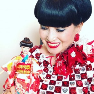 エンタがビタミン♪】黒柳徹子、玉ねぎ頭の特製バービー人形に