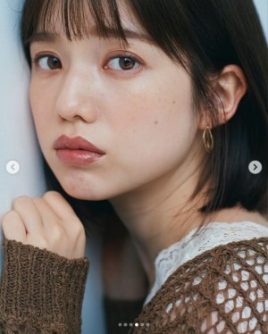 弘中綾香　顔 エンタがビタミン♪】弘中綾香アナ「童顔で芋っぽい私が…」 一流ヘアメイクアップアーティストの手で大変身｜Infoseekニュース