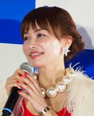 【エンタがビタミン♪】平子理沙“キキララ”のトレーナー姿に「違和感無くてさすが」「永遠の少女」の声