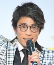 【エンタがビタミン♪】全力で楽しむパパ田村淳、広々とした庭で次女とプールで涼む　前回の「滑り台付き巨大プール」とは違うタイプを披露