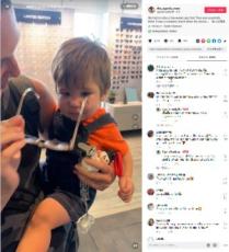 【海外発！Breaking News】初めてメガネをかけた生後11か月の男児、両親の顔をはっきり見て笑顔に（米）＜動画あり＞