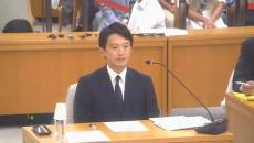 「絶対やめない」兵庫県・斎藤元彦知事は「県民のため」と言うが　ネットには「応援団」も登場