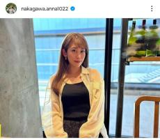 NHK中川安奈アナ、ミニ丈ウェア×ハイソックスでゴルフ楽しむ　「脚の日焼けが大変なことに...」