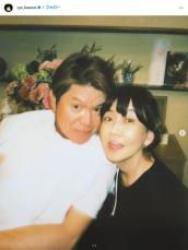 ヒロミ＆松本伊代ファミリー「1人いないけど」お正月家族写真がステキ　「伊代ちゃんいつ見ても若々しくて可愛い」