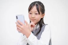 スマホを持つ小学生が急増、6年生は6割以上　親の心配は健康、トラブル、個人情報...専門家が3つのアドバイス