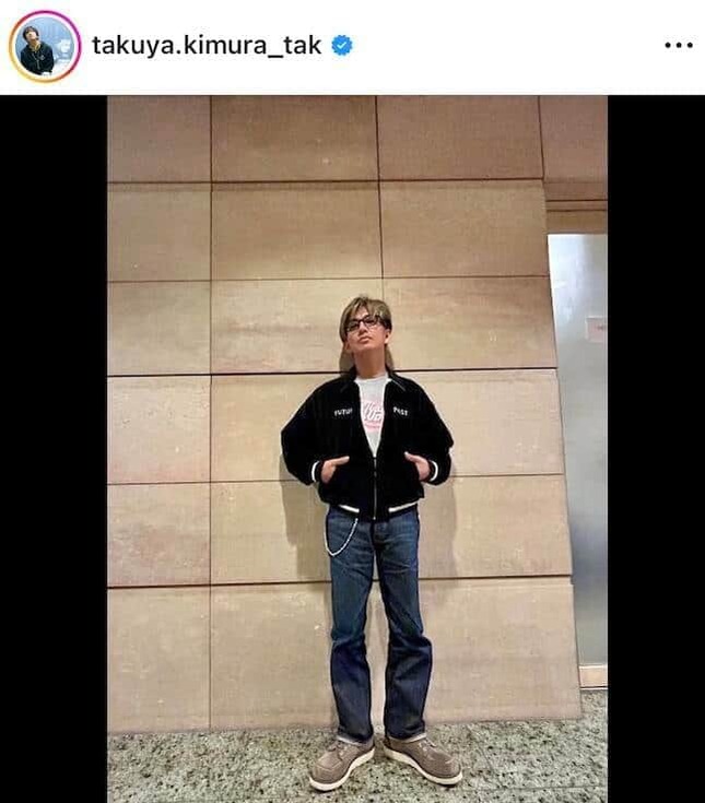 木村拓哉、スターの貫禄放ち馬に乗って砂浜を行く 髪なびかせ