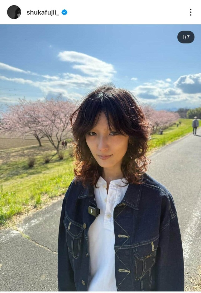 E-girls 藤井萩花　まとめ売り169点セット 元「E-girls」藤井萩花、へそピ＆タトゥーちらり愛用レザー
