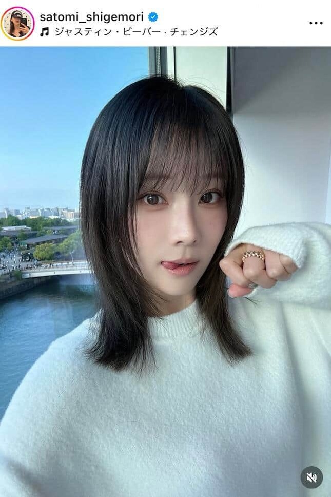 重盛さと美、ボーダー柄ミニ丈ワンピで最強カワイイ 「どんどん