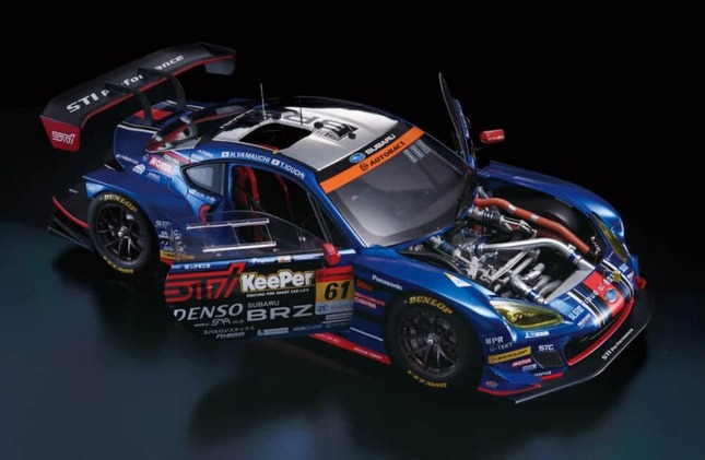 「SUPER GT」2021チャンピオンマシンを組み立てる　「週刊『SUBARU BRZ GT300』」