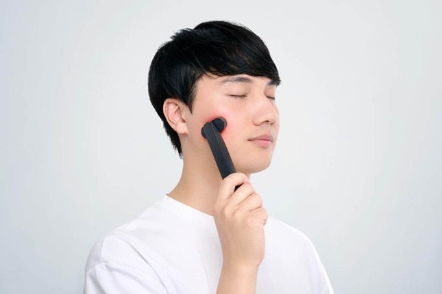 アンファー「DISM」ブランドから 男性用エイジングケア美顔器