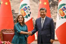 中国主席、ペルー大統領と会談