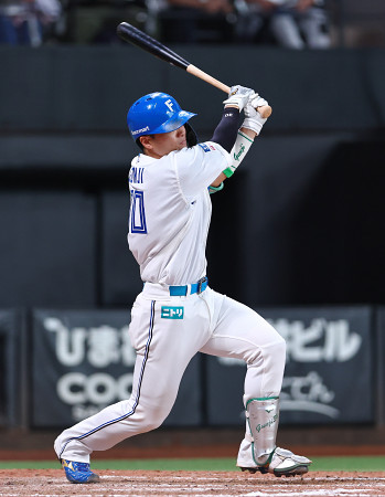 郡司がサヨナラ本塁打　プロ野球