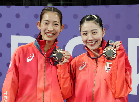 志田、松山組が銅メダル　パリ五輪