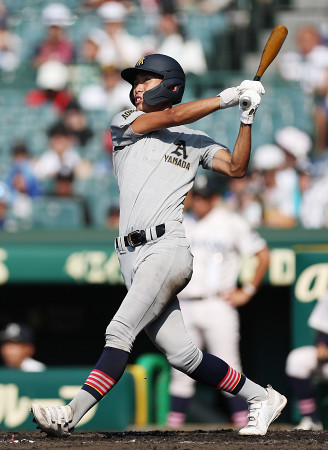 青森山田が３回戦へ　高校野球