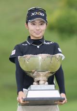 安田祐が初優勝　女子ゴルフ