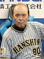 岡田監督、今季限りで退任　プロ野球