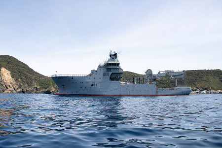 ＮＺ艦、サモア沖で沈没