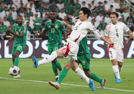 日本、サウジ下し３連勝　サッカー