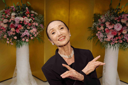 バレリーナ森下洋子さんに重光章