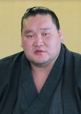 照ノ富士が休場