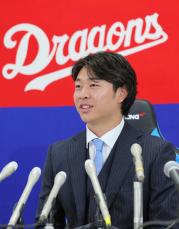 高橋宏は１億２０００万円　プロ野球