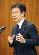 弁明する赤池氏