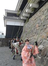 年の瀬に熊本城ですす払い