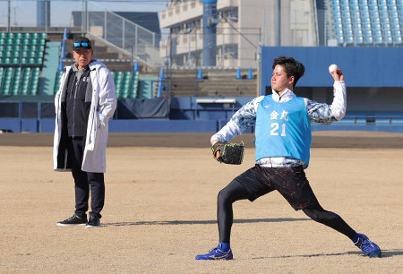 中日、新人合同自主トレ開始　プロ野球