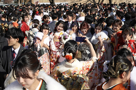 ２０歳の門出を祝う