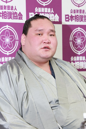 照ノ富士「激しい相撲人生」