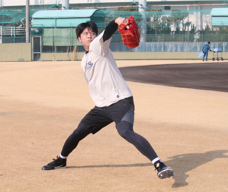 自主トレを公開した才木　プロ野球