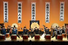 「西部方面音楽まつり」で迫力の演奏