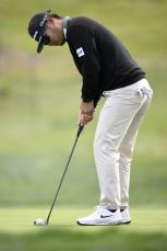 久常、首位キープ　米男子ゴルフ