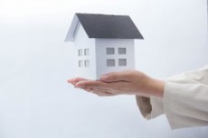 史上最低金利での住宅ローンが家計圧迫に　注意すべき４つのポイント
