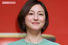 「文豪気取り」広末涼子、SNSに映り込んだ“アイテム”で掘り返されたW不倫ラブレター