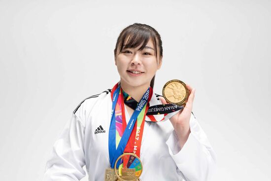 「周りが持ち上げすぎ」元五輪選手の“モデル転身”に賛否、アスリート引退後の“違和感の正体”