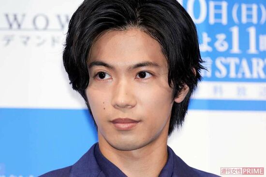 「美しいおば様みたい」神宮寺勇太、黒真珠ジュエリーを身にまとう“マダム化”に驚きの声