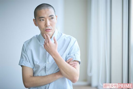 柄本佑が語る、大河ドラマ『光る君へ』の長期撮影で改めて気づいたこと