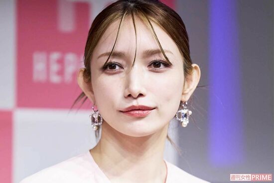 後藤真希の写真集バカ売れ「ここまで攻めるとは」不倫報道でも離れないファン心理