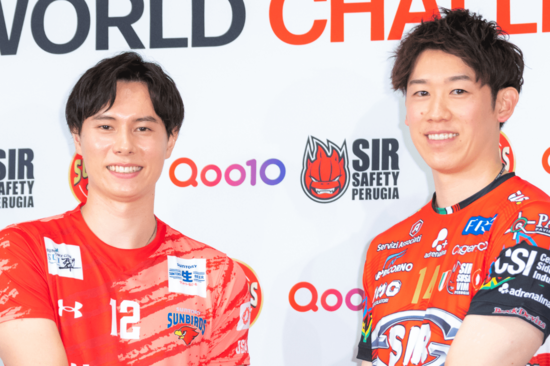 男子バレーが13連勝で決勝進出、“控えめ報道”の裏でグッズはバカ売れ