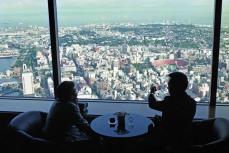 横浜ロイヤルパークホテル開業30周年　共に歩んだホテルマンの思い
