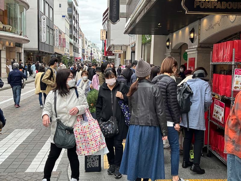 横浜の元町チャーミングセール　16日から　212の加盟店が趣向凝らす